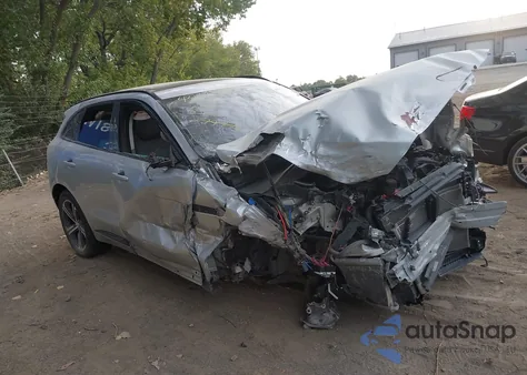 2018 Jaguar F-Pace 25T R-Sport из США, поврежденный, VIN SADCL2FX7JA279774